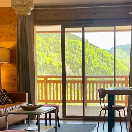 Апартаменты Au Pied Des Pistes